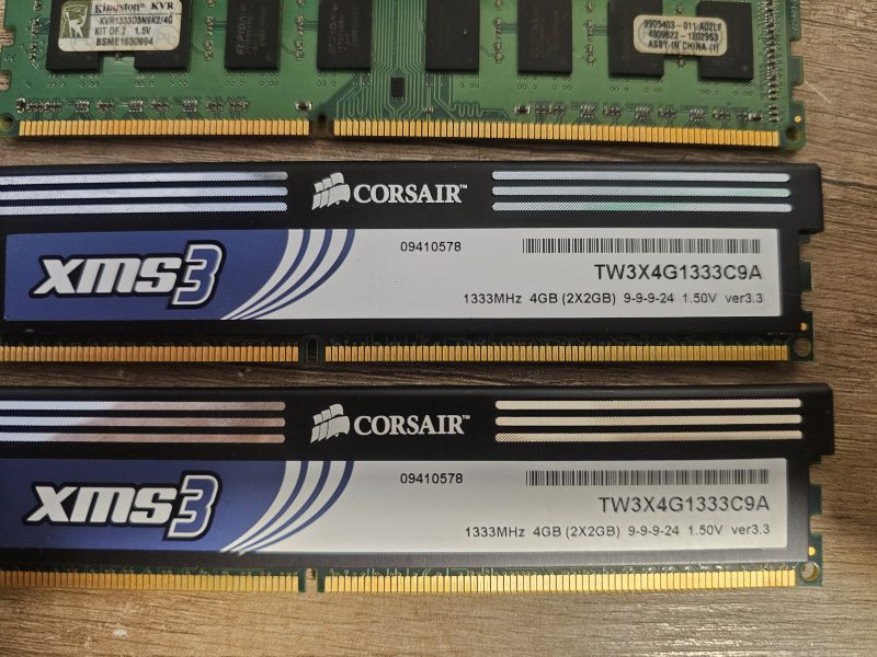 Kit 8 GB DDR3 (4 x 2GB) pentru Desktop PC