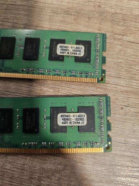 Kit 8 GB DDR3 (4 x 2GB) pentru Desktop PC